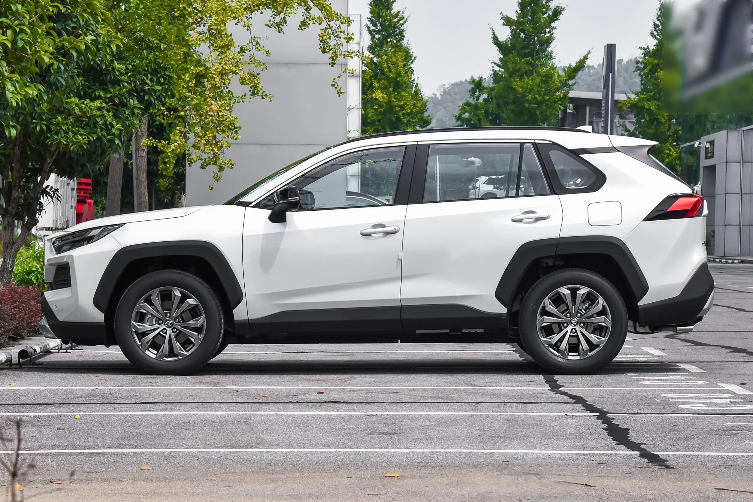 rav4 (3).jpg