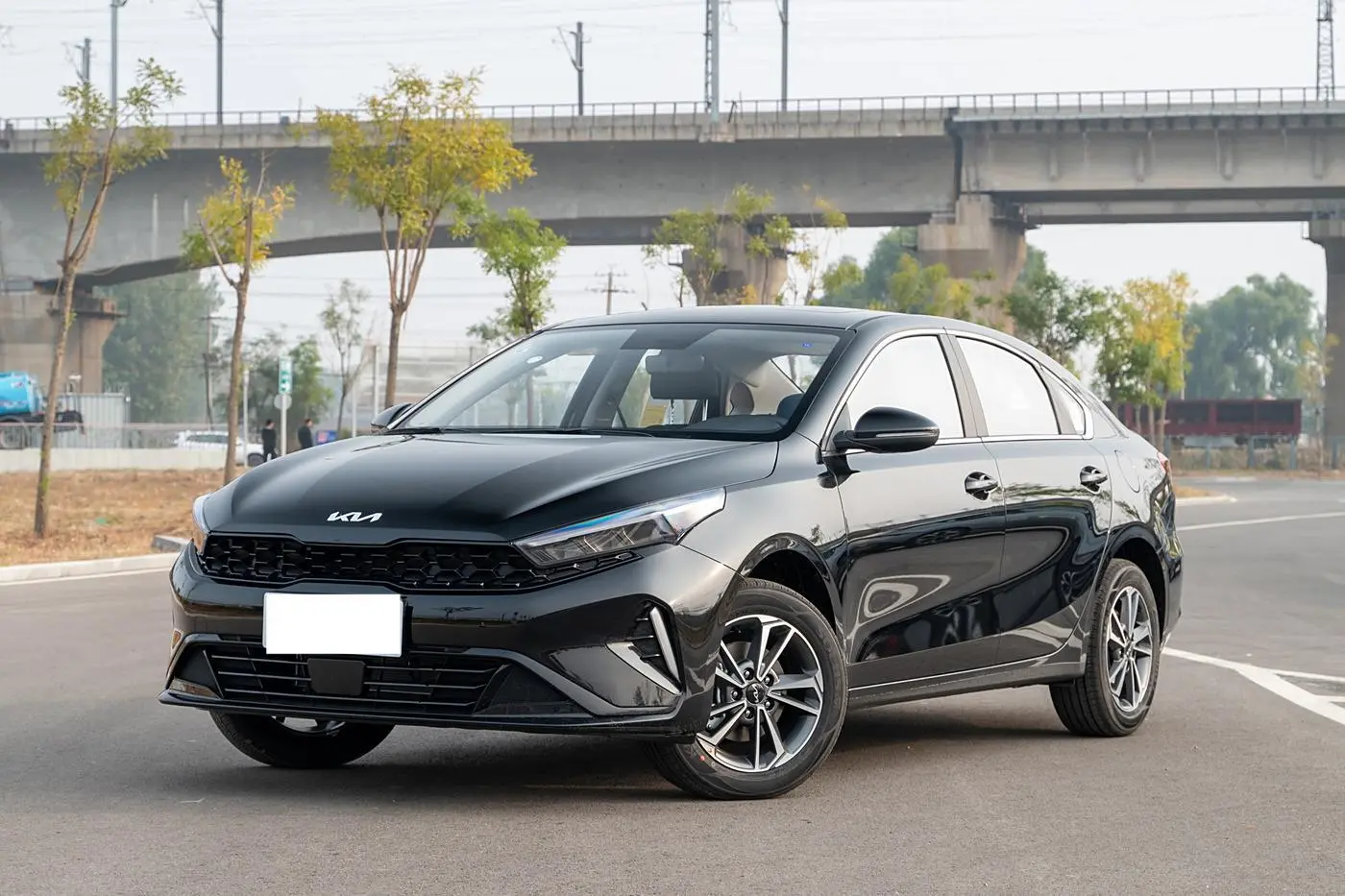 Sedan gasoline cars KIA k3 Good quality an...