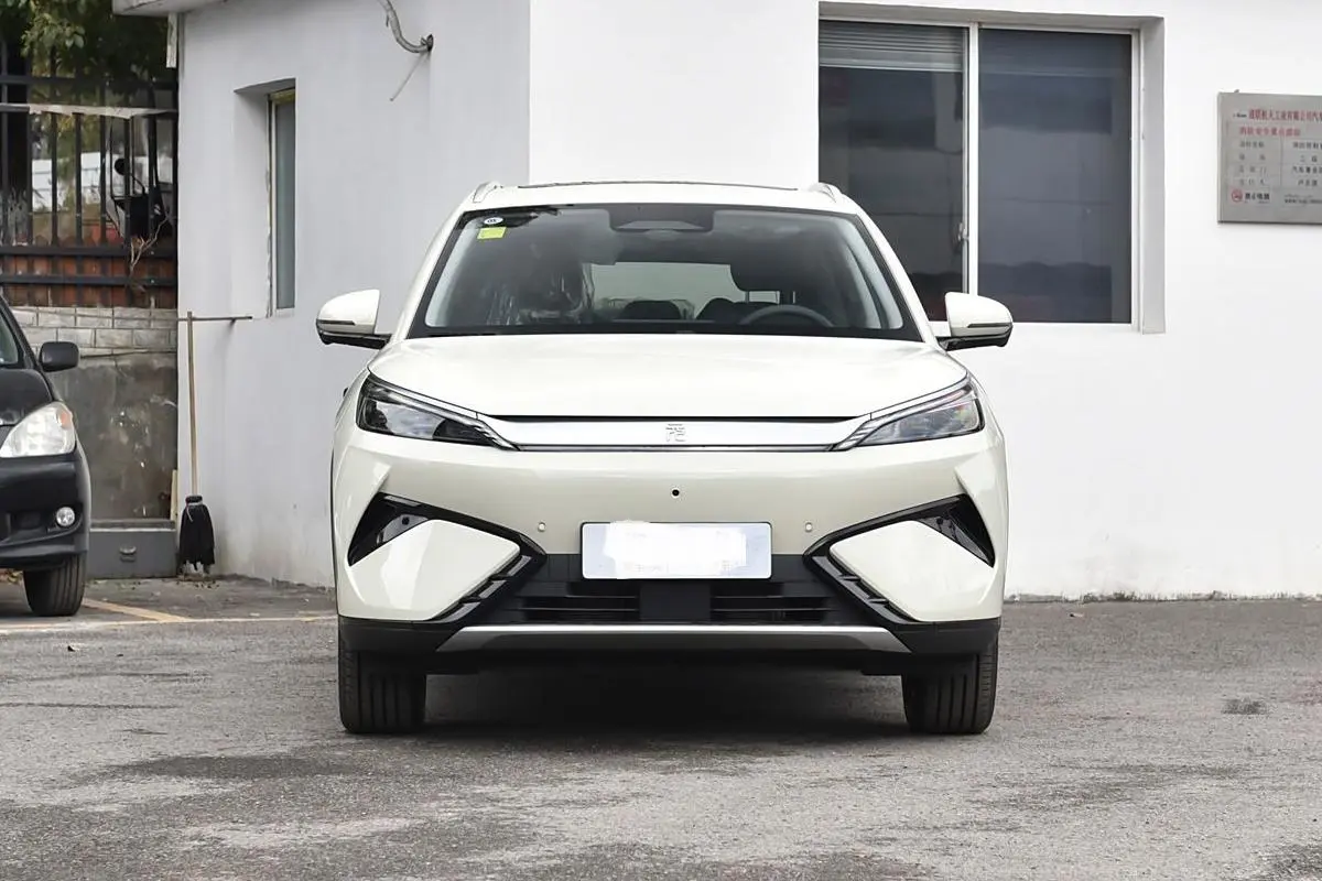 yuan plus 1