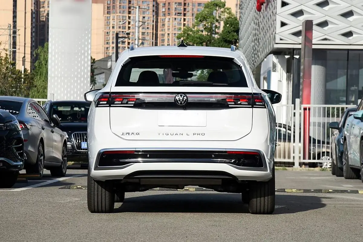 Tiguan L 5.jpg