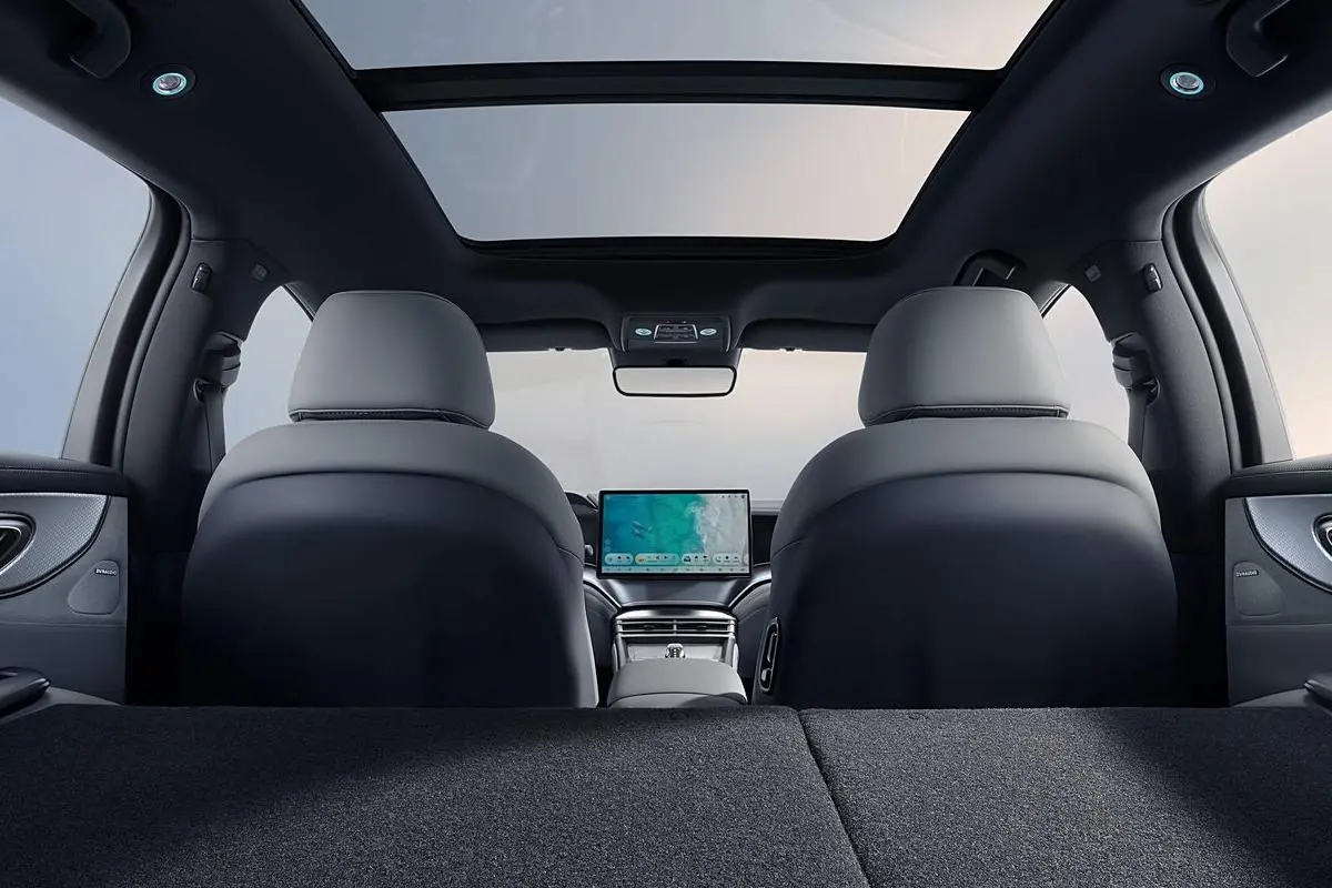 BYD Sealion 7  5.jpg
