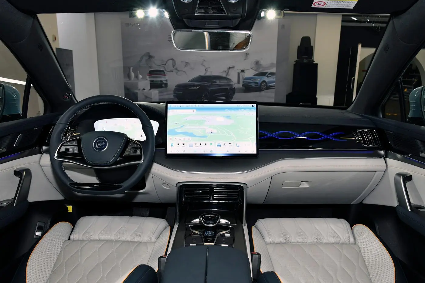 1400x0_1_q95_autohomecar__ChxkmmTmQkCAAjZaACJkTuWLP00977
