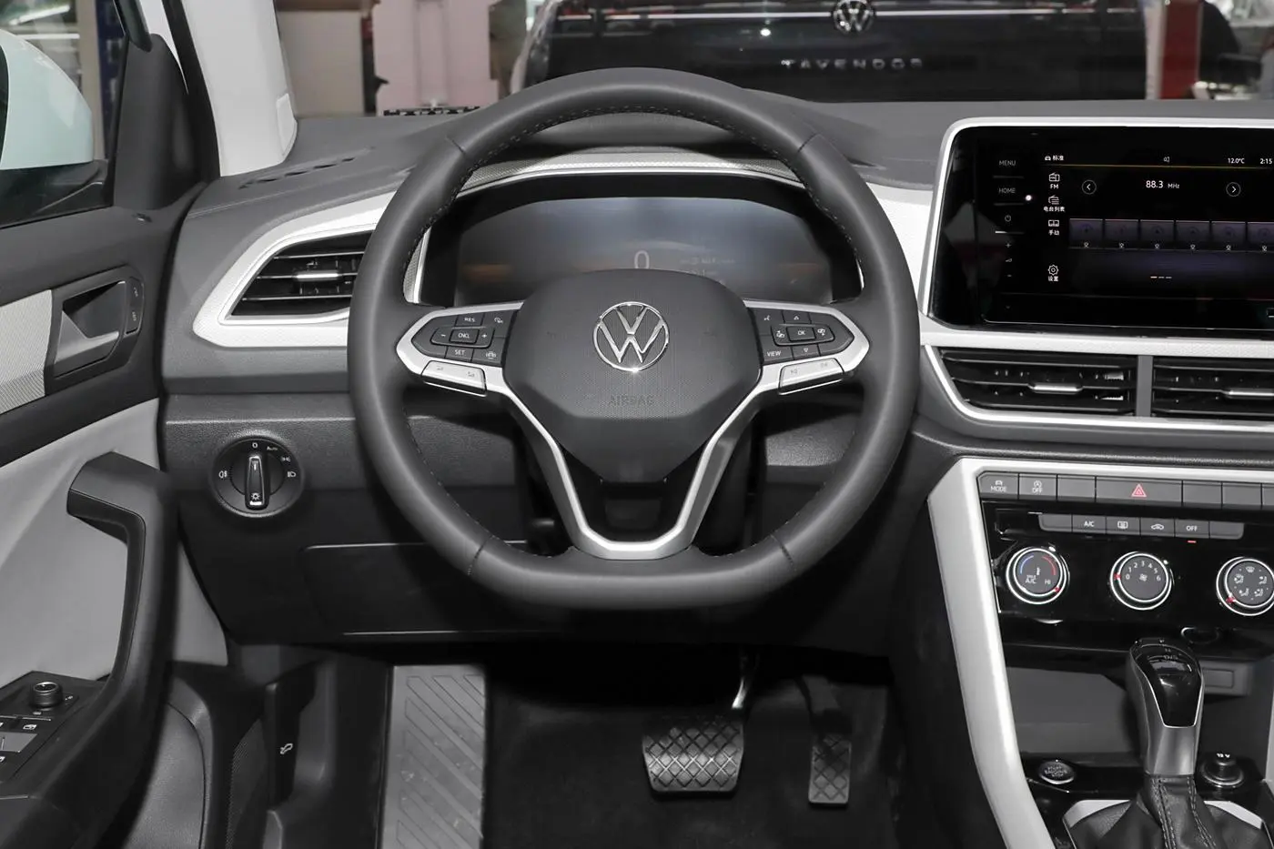 1400x0_1_q95_autohomecar__Chtk2WddeP-AbjMGACbD9ZQn2hw124.jpg