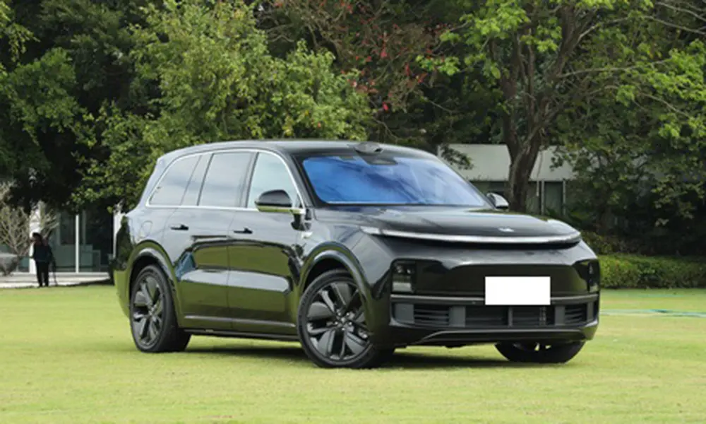 Luxury  Intelligent   Extended Range  Spacious Safety  High Performance (4).jpg