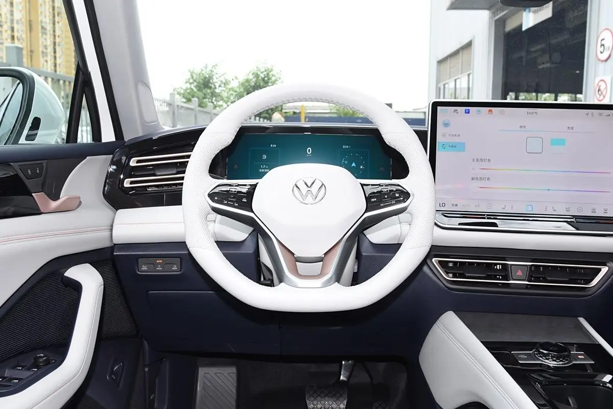 Tiguan L 7.jpg