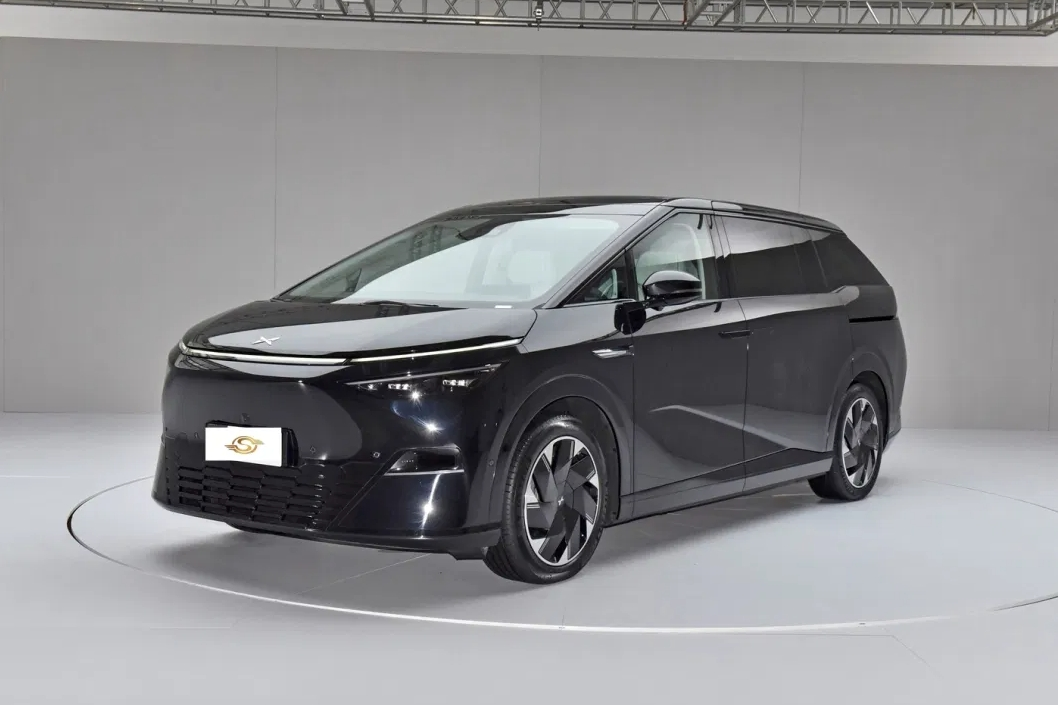 Xpeng X9 84kwh 4WD 7-Seat Electric Vehicle Used Car MPV in 0 Mileage