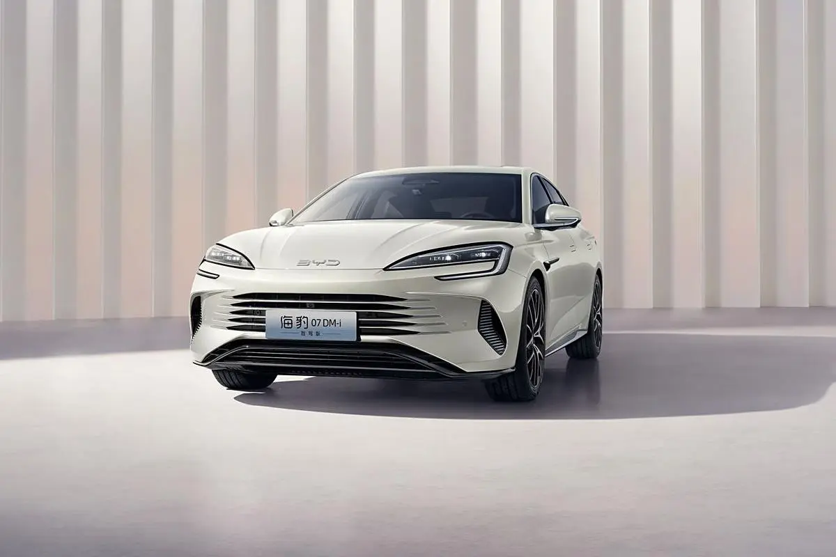 BYD Sealion 7  3.jpg