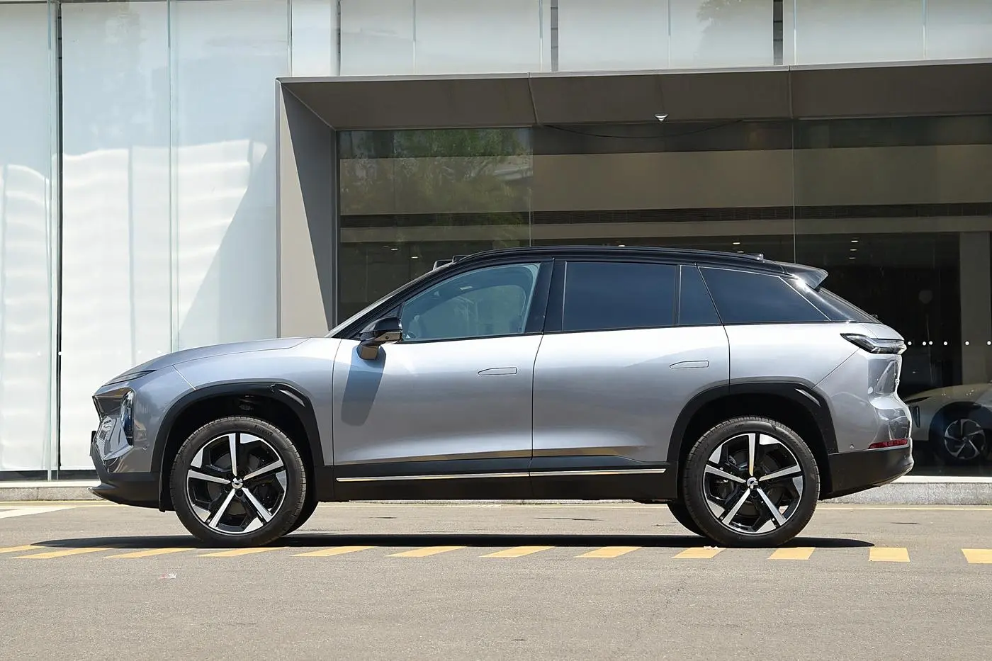 NIO ES7-3.jpg
