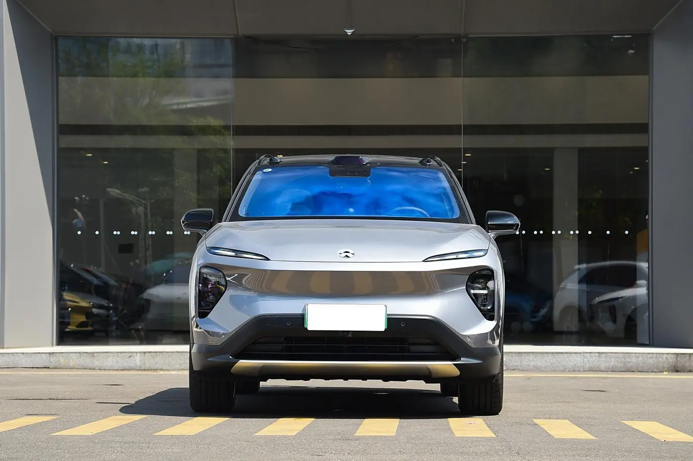 NIO ES7-2.jpg